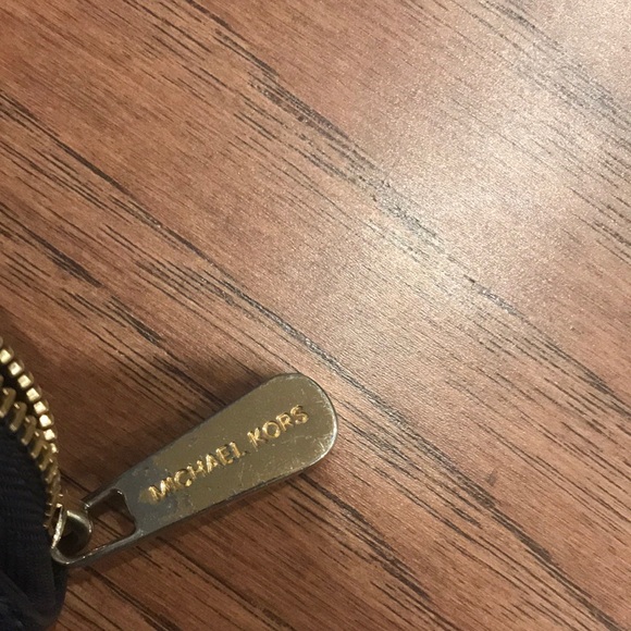 SOLD Navy Michael Kors Jet Set Continental Wallet - Picture 5 of 5